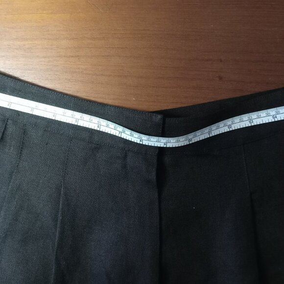 Black Linen Shorts - size L - Picture 3 of 7